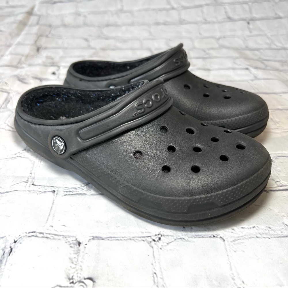 CROCS Black Felt Lined Sz 3
